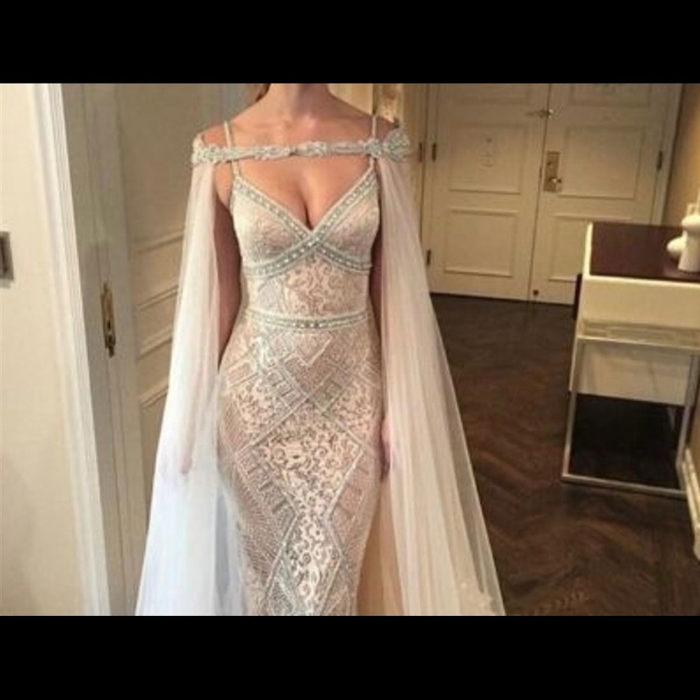 Wedding dress sheer cape 👰